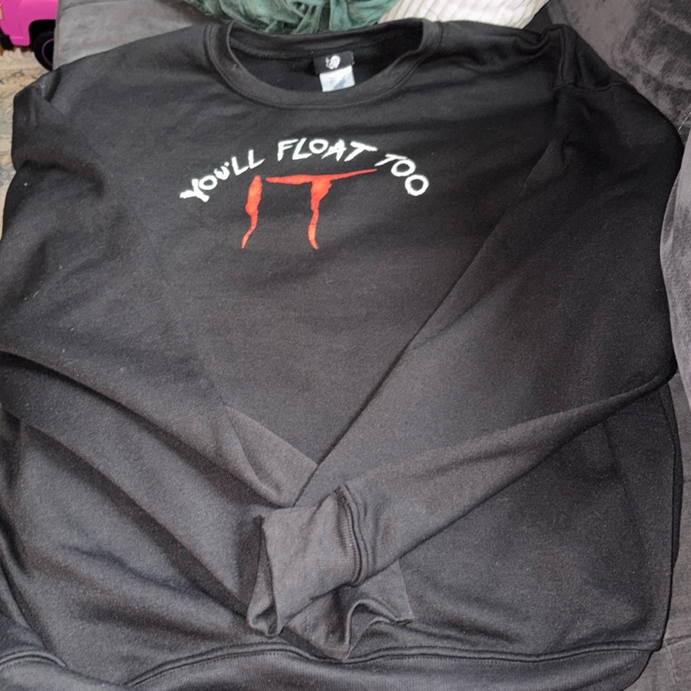 IT oversized sweatshirt NWOT size large one of a kind!